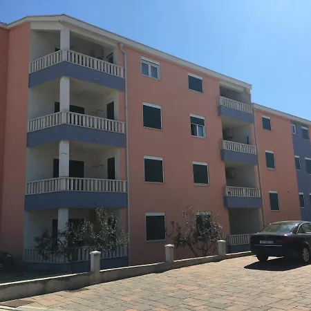 With Parking Space Rastici, Ciovo - 16798 Apartment *