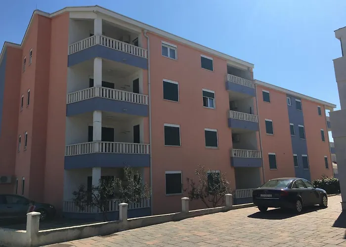 With Parking Space Rastici, Ciovo - 16798 Apartment *